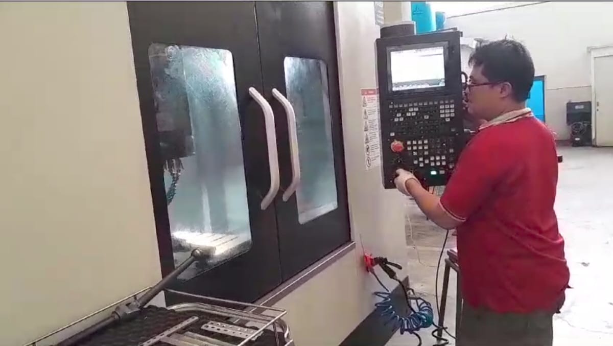 CNC Milling Machine